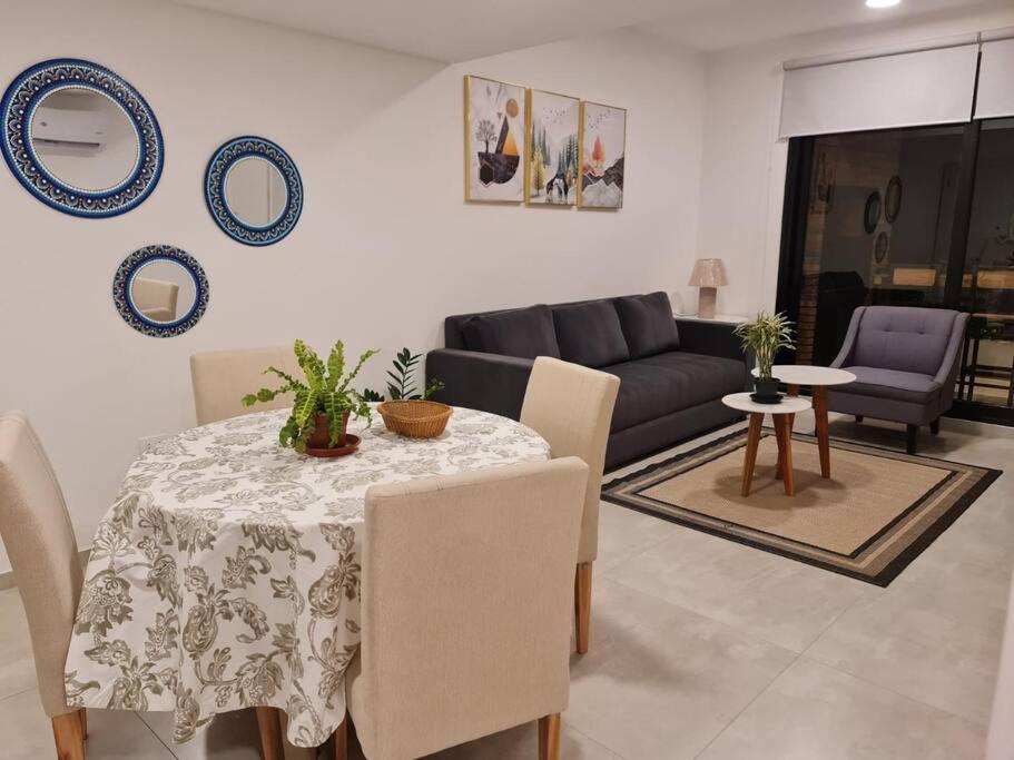 Cerca De Shopping Mariscal Lopez Apartment Asunción Exterior photo